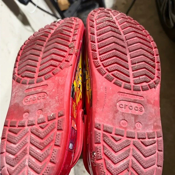 Men’s Lightening McQueen CROCS - Picture 4 of 5
